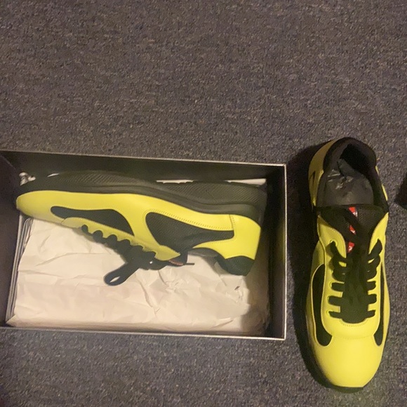 Prada’s Size 13 - Picture 3 of 4